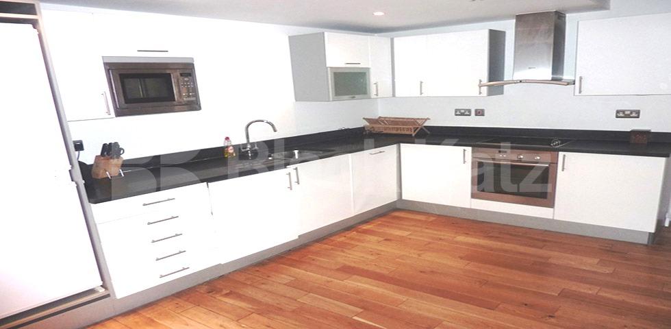 Luxury 3 bed 2 bath within a private modern development mins to UCL & Euston Drummond Street, Camden / Euston